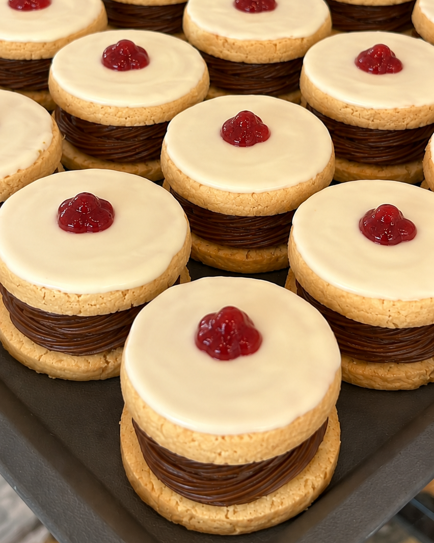 Alfajor Gourmet Frambuesa y Dulce de leche (PACK POR 6 UNIDADES)