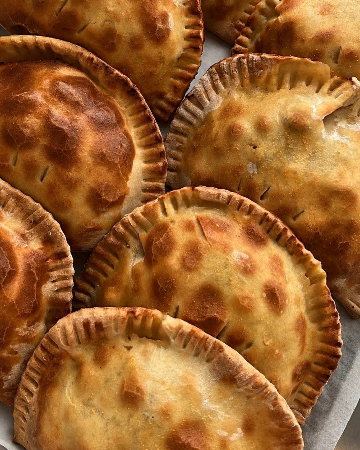 Empanadilla de pollo, crema de tomates secos y nata (PACK POR 2 UNIDADES)